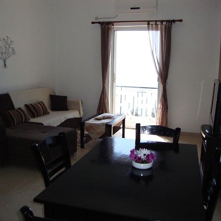 Fantasia Apartment Lákonesz Kültér fotó