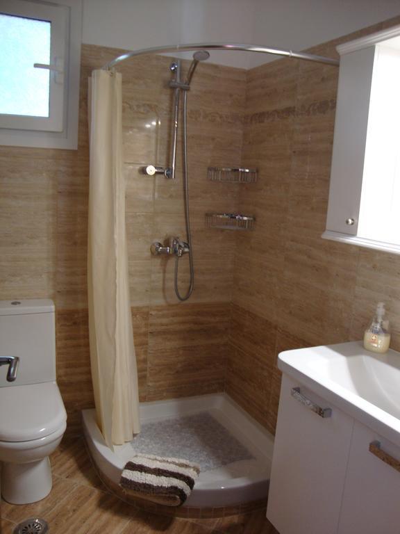 Fantasia Apartment Lákonesz Kültér fotó