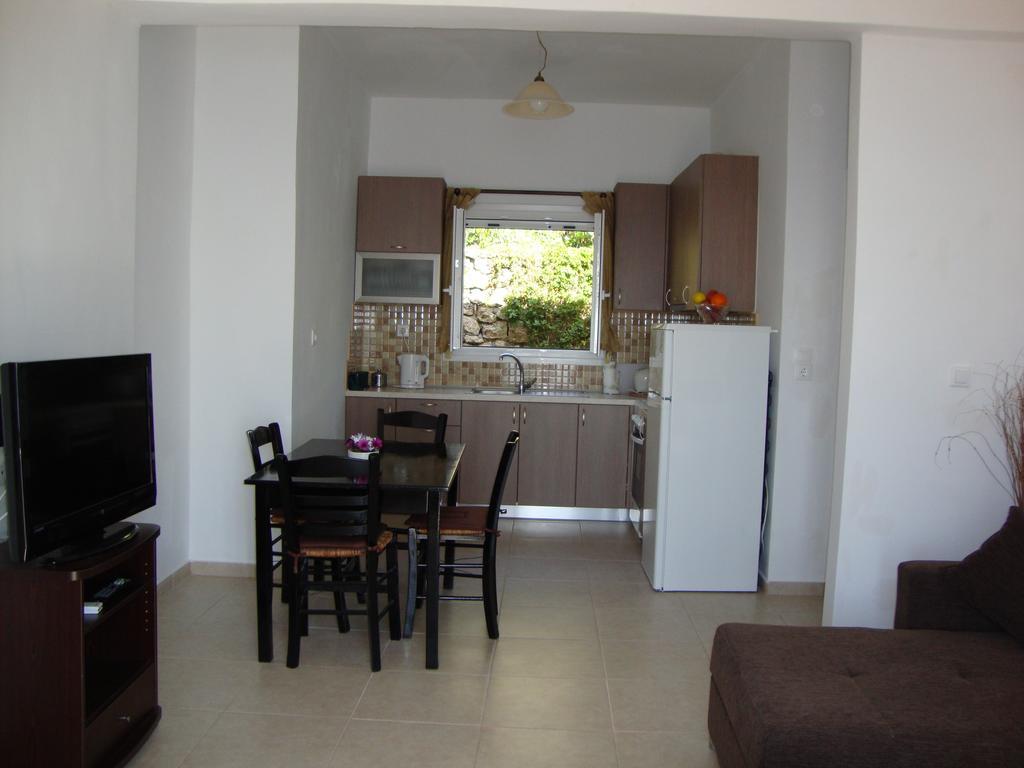 Fantasia Apartment Lákonesz Kültér fotó