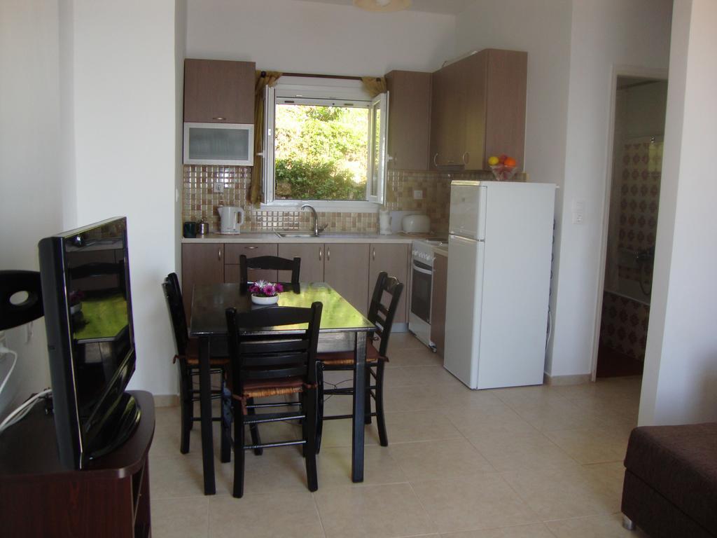 Fantasia Apartment Lákonesz Kültér fotó